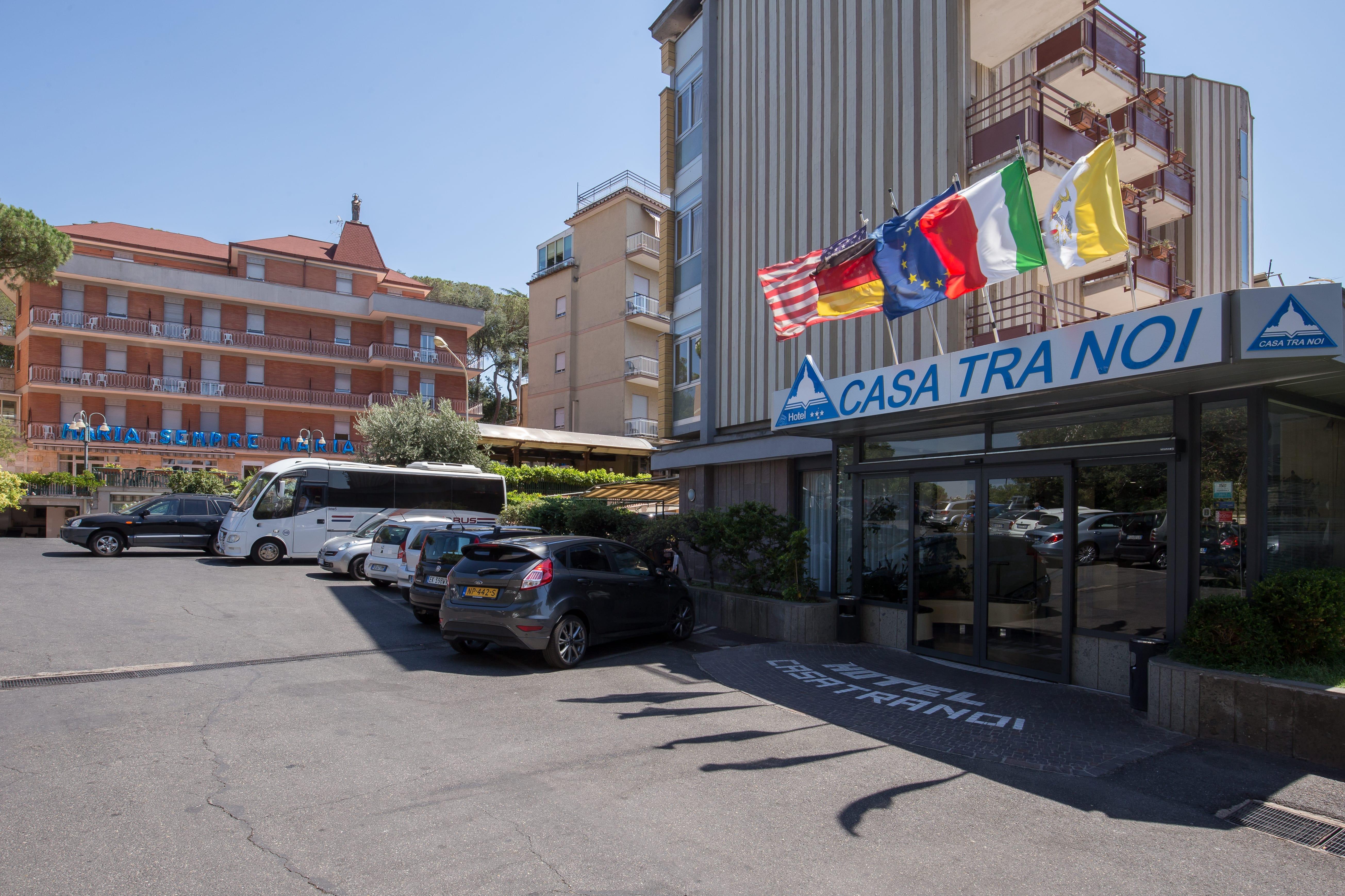 Hotel Casa Tra Noi Rome Exterior photo