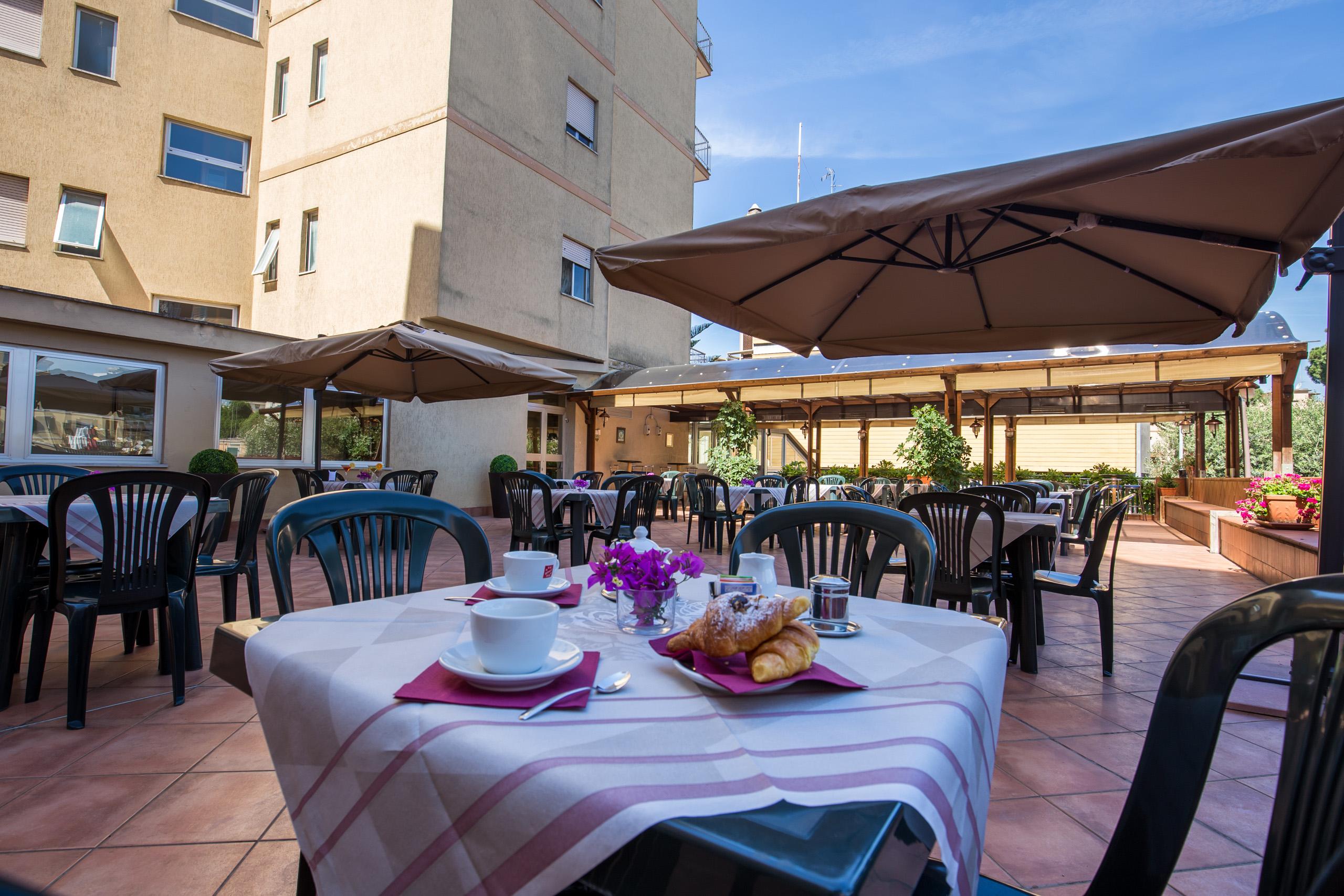 Hotel Casa Tra Noi Rome Exterior photo