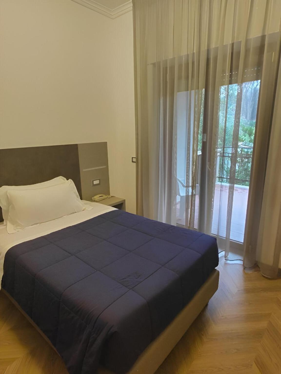 Hotel Casa Tra Noi Rome Exterior photo