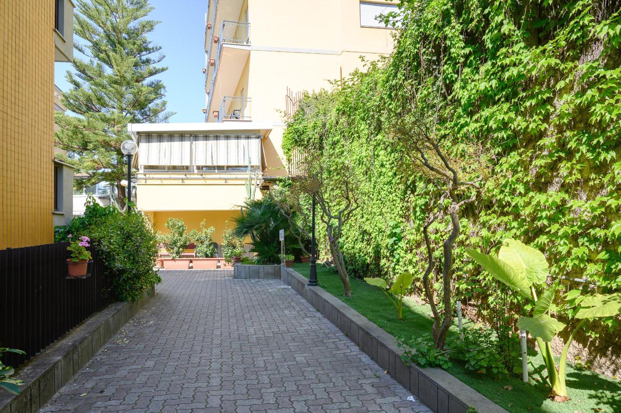 Hotel Casa Tra Noi Rome Exterior photo