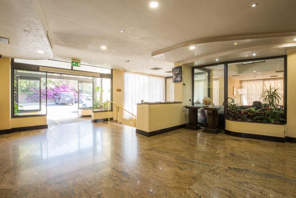 Hotel Casa Tra Noi Rome Exterior photo